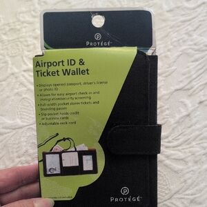 Black Airport ID & Ticket Wallet